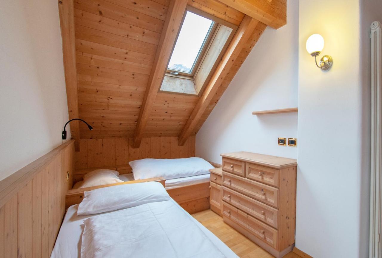 Mountain Living Apartment Idylia Urtijëi Buitenkant foto